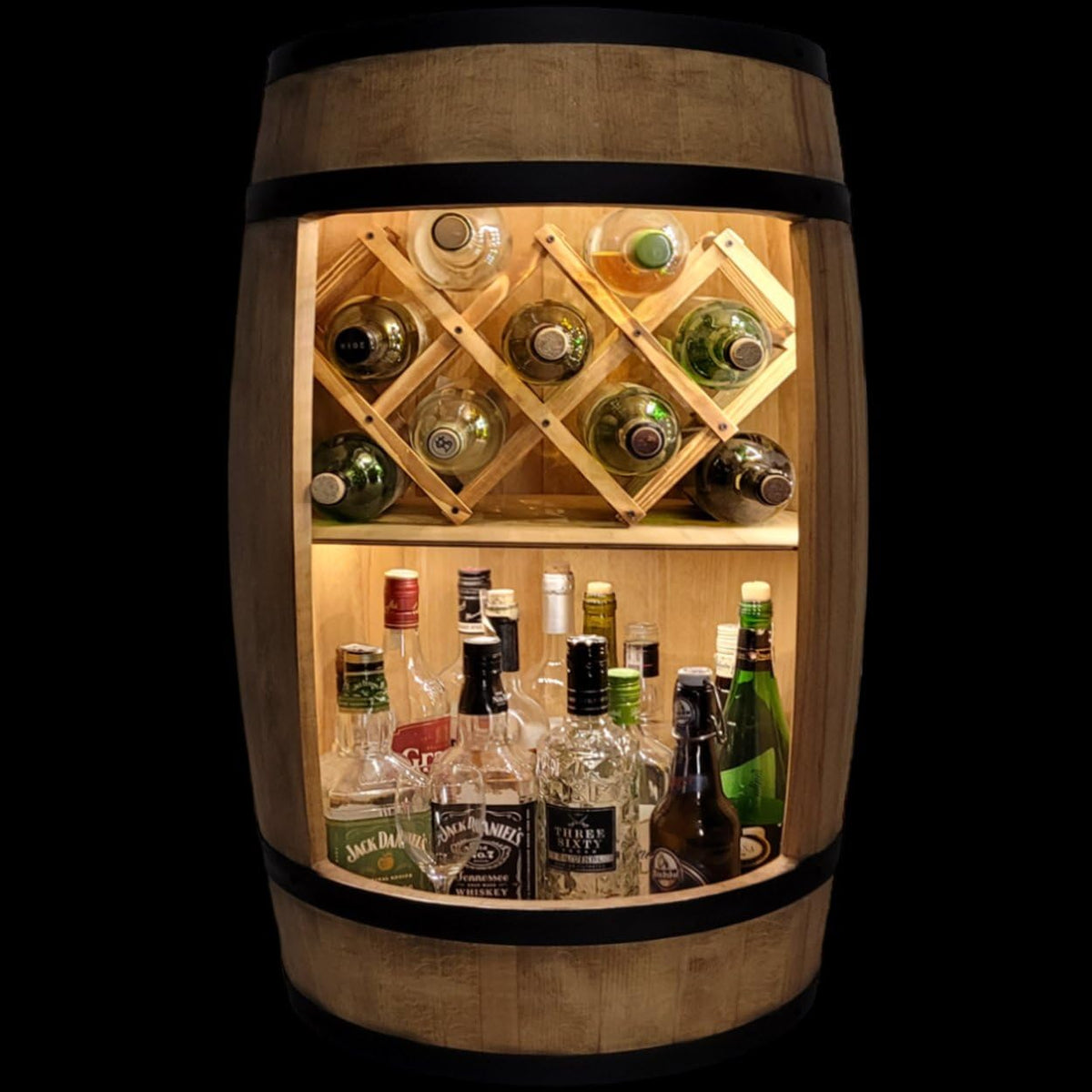 weeco Fassbar mit LED Beleuchtung und Weinhalter. Weinregal - Holzfass Hausbar 80cm. Rustikaler deko Barschrank Weinständer – Fass. Fassbier, Wein Flaschenständer - Bar Whisky Geschenk (Dunkelbraun)